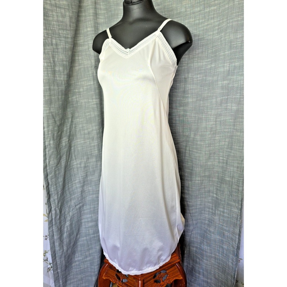 Vtg Prairie‎ White Lace Full Slip Lingerie Montgomery Ward Size 12 Nylon Satin